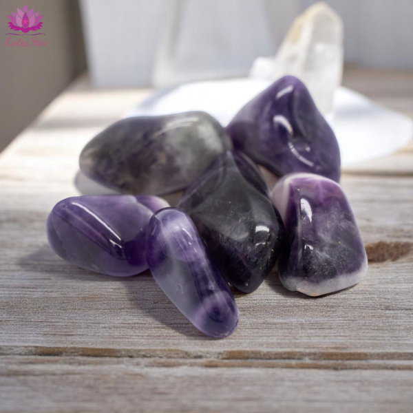 Amethyst Banded (Grade A) - Medium - Tumblestone - Image 3