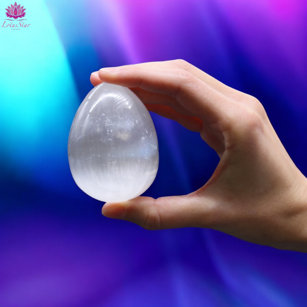 Selenite Egg - 5-6 cm Plain - Image 3