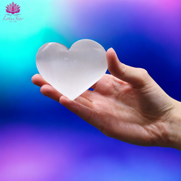Selenite Heart - 5-6 cm Plain - Image 2