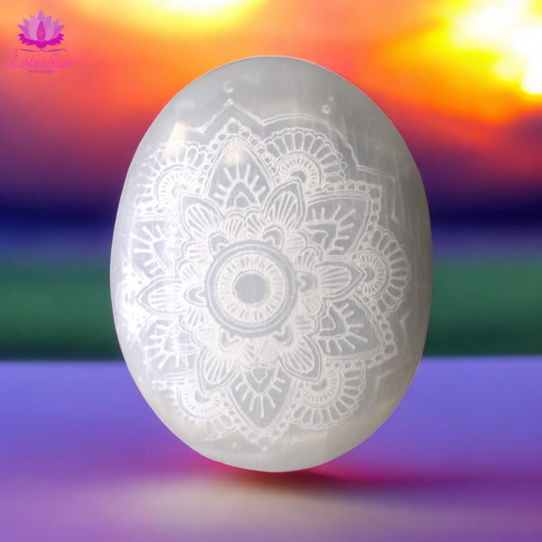 Selenite Palm Stone - 7cm - Mandala Engraved