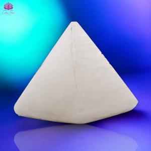 Selenite Pyramid - 5 cm Plain